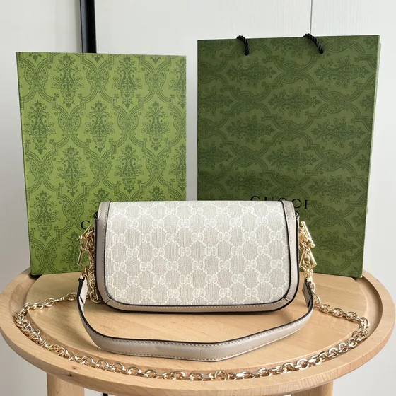 Gucci Horsebit 1955 Small Shoulder Bag بيج/Oatmeal Shoulder Bag