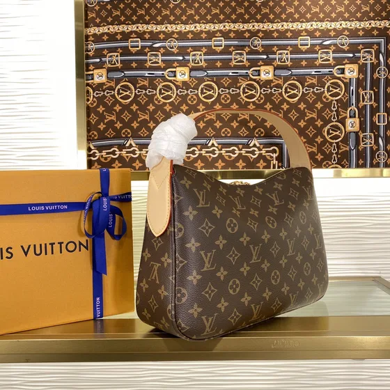 Louis Vuitton Slouchy بني Hobo