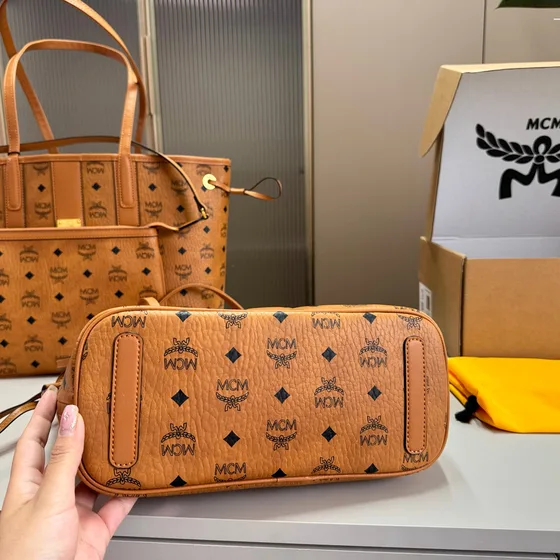MCM Toni Visetos Shopper Cognac/Coklat Tote Bag