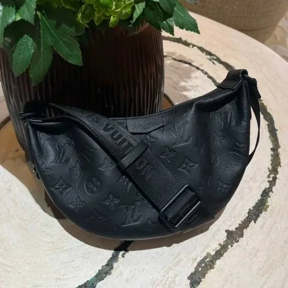 Louis Vuitton Hamac Black crossbody