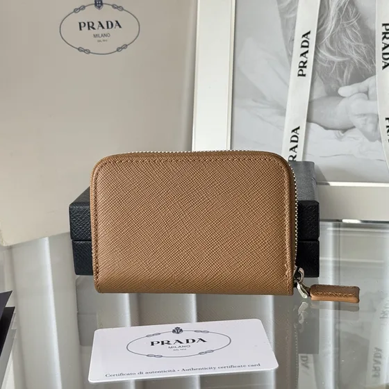 Prada Saffiano Metal Zip Card Holder Caramel Marrom Card Holder