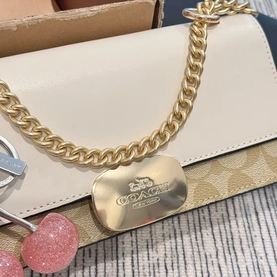 Coach Eliza Flap Crossbody Branco/Bege Crossbody