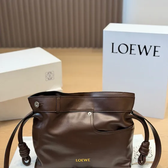 Loewe Flamenco Clutch Hitam Shoulder Bag