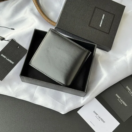 YSL Tiny Cassandre East/West Wallet สีดำ Wallet