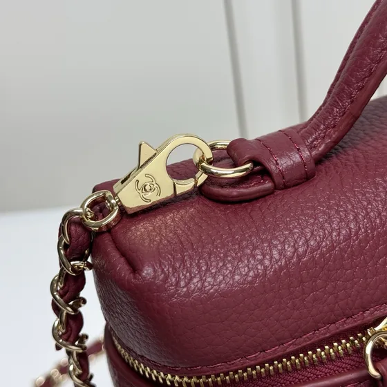 Chanel Vanity Case Bag Bordo Vanity