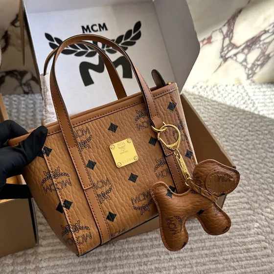 MCM Toni Visetos Mini Shopper Tote Cognac Tote tas