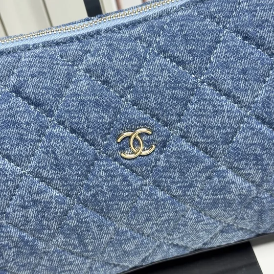 Chanel Quilted Denim Hobo Light Blå Hobo