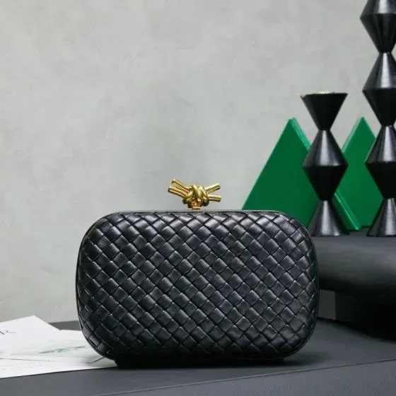 Bottega Veneta Intrecciato Knot Clutch Black Clutch