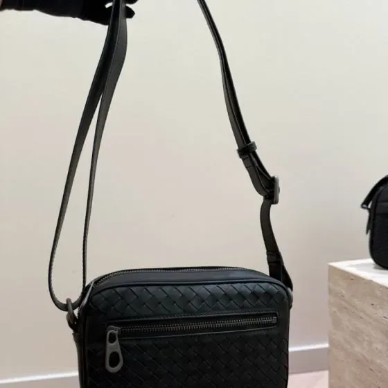 Bottega Veneta Intrecciato Zippered Camera Bag Black Crossbody