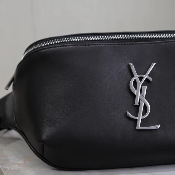 YSL Cassandre Classic Belt Bag أسود Belt Bag