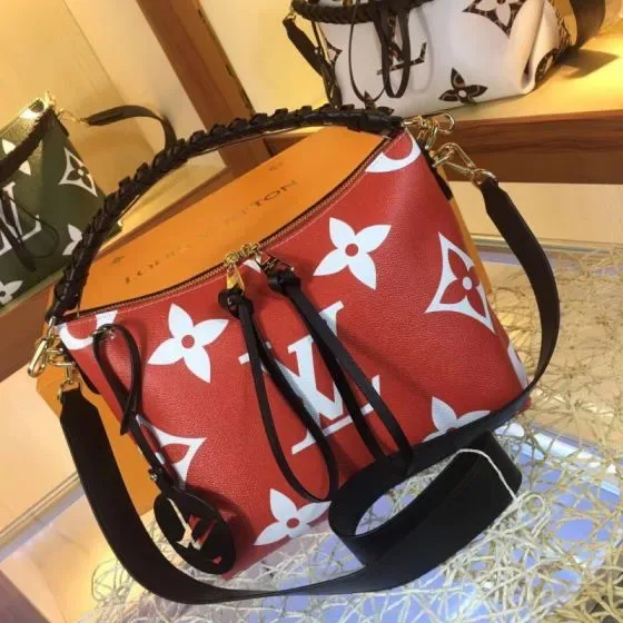 Louis Vuitton Beuteltasche Red Shoulder Bag