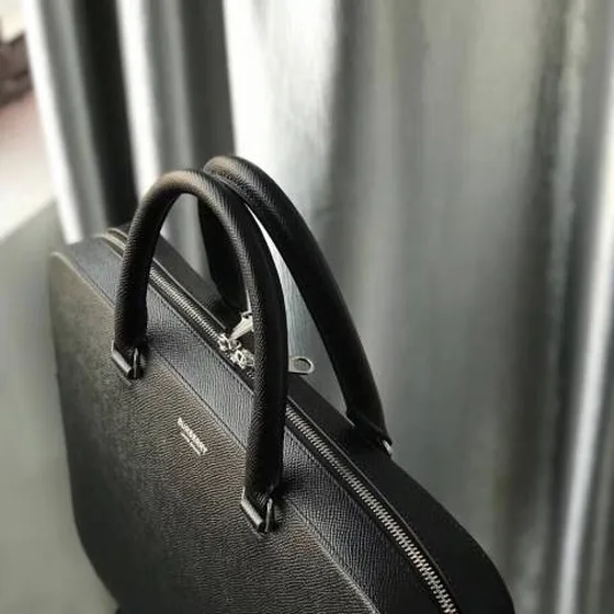 Burberry Briefcase Đen da vân 37 27 9cm business