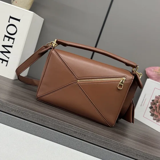 Loewe Puzzle Bag بني Top Handle
