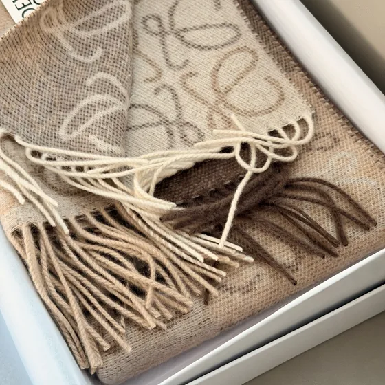 Loewe Anagram Scarf Beige/Marron