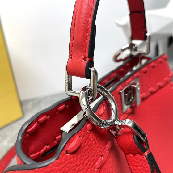 Fendi Peekaboo Iseeu Small Красный Верхняя ручка