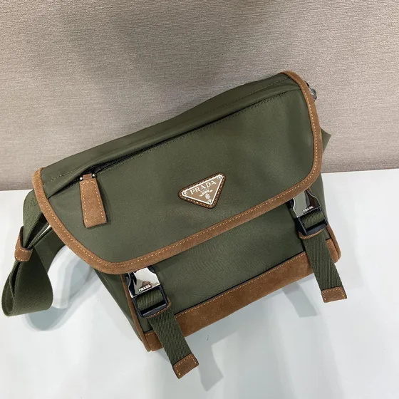 Prada Re-Naylon And Süet Omuz çantası Military Yeşil Crossbody
