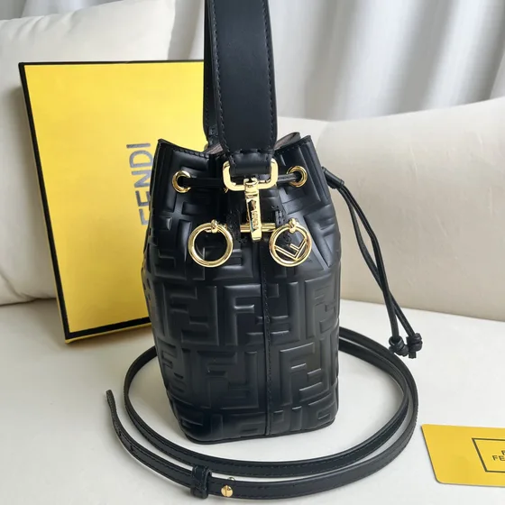 Fendi Mon Tresor Mini Bucket Bag Hitam Crossbody