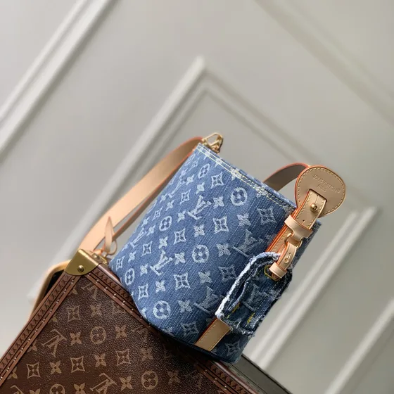 Louis Vuitton Pochette Accessoires Blue Pouch