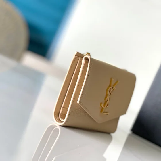 YSL Cassandre Matelassé Envelope Cartera Beige Cartera