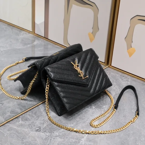 YSL Cassandre Envelope Chain Wallet أسود Woc