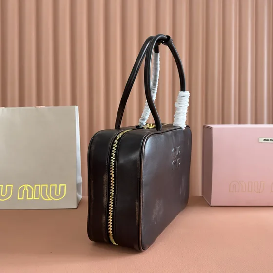 Miu Miu Кожа Top-Handle Bag Dark Коричневый Верхняя ручка