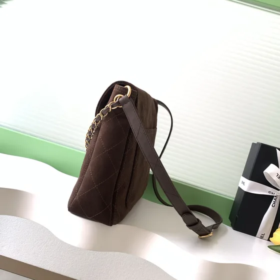 Chanel Quilted Daim Envelope Chain Sac épaule Marron Sac épaule