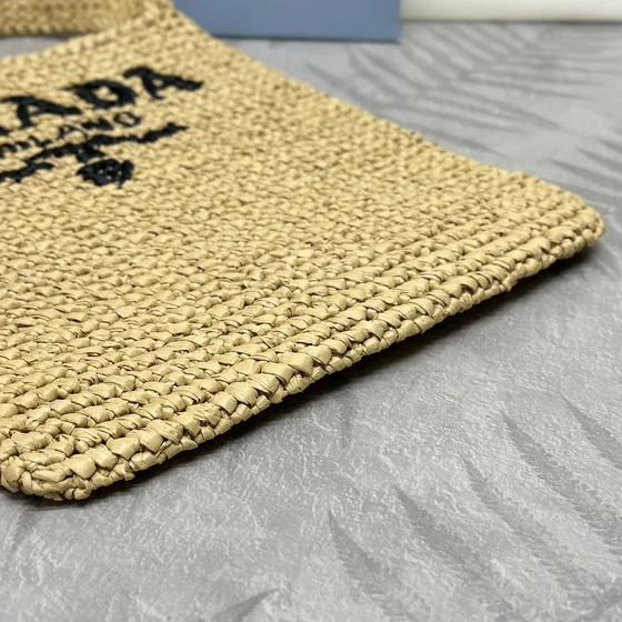 Prada Crochet Raffia-Effect Tote Bag بيج Tote Bag