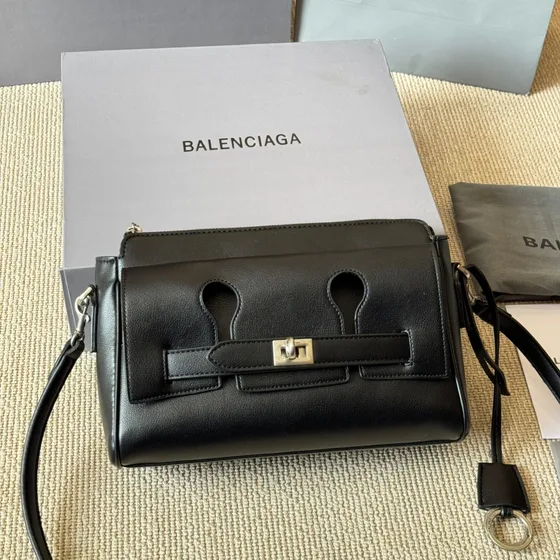 Balenciaga Lindsay Small Shoulder Bag Black Shoulder Bag