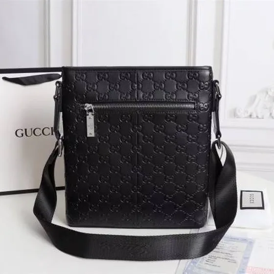 Gucci messenger Black 24x27x6cm