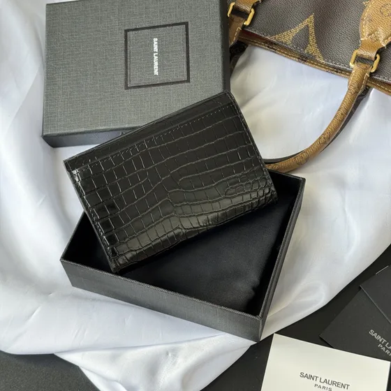 YSL Cassandre Envelope Card Holder Чёрный Card Holder
