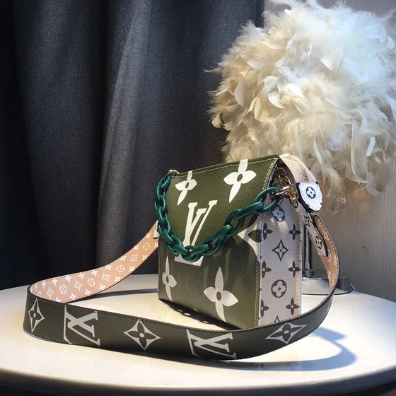 Louis Vuitton Toiletry Etui On Chain Khaki Grøn 26cm Crossbody