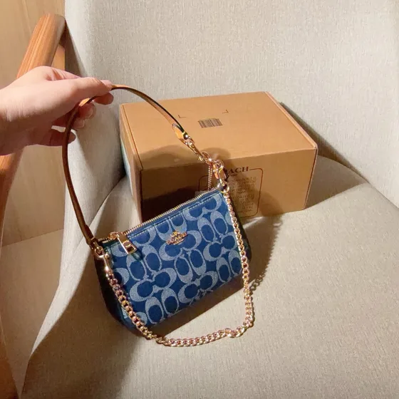 Coach Large Wristlet 19 In Signature Denim Denim Blå Clutch