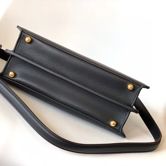 Fendi Peekaboo Iseeu Small Negro Asa superior