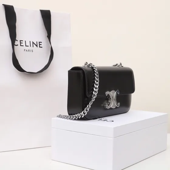Celine Triomphe Chain Bag أسود Shoulder Bag