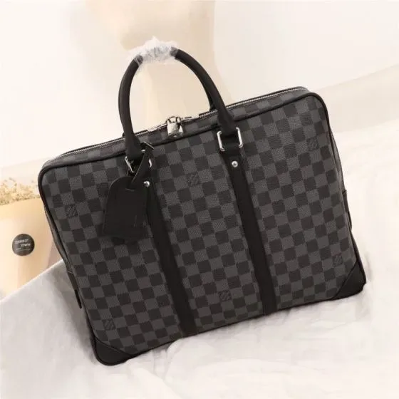 Louis Vuitton Porte-Documents Voyage Graphite Sort Tophåndtag