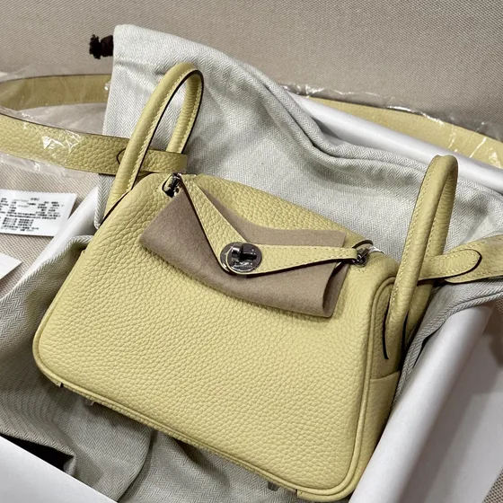 Hermes Mini Lindy Light Giallo Crossbody