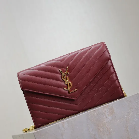 YSL Cassandre Envelope Chain Wallet نبيتي Woc