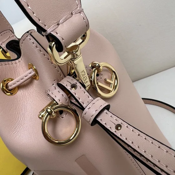 Fendi Mon Tresor Mini Bucket Bag Light Hồng Crossbody