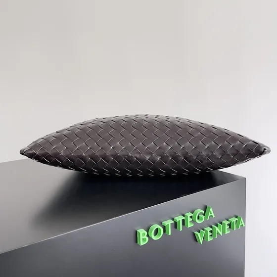 Bottega Veneta Hop Dark Coklat Hobo