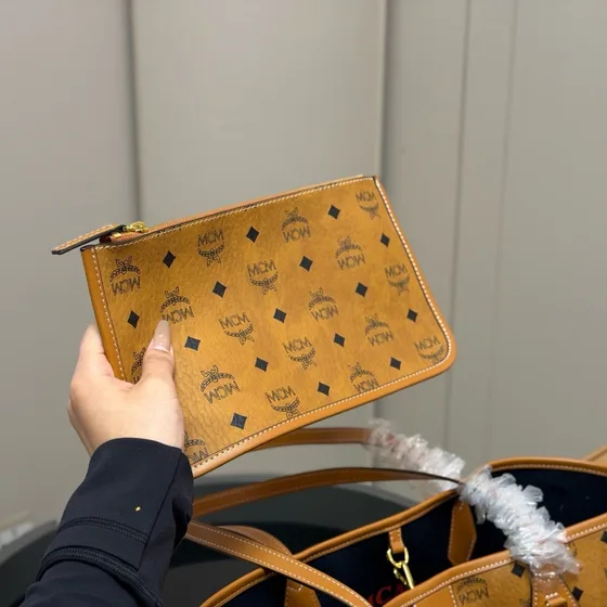 MCM Toni Visetos Shopper Cognac Sac cabas