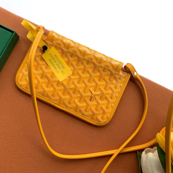 Goyard Plumet Pocket Carteira Amarelo Crossbody