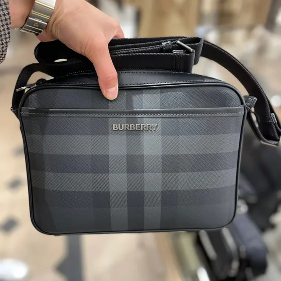 Burberry Muswell Charcoal Black 25 x 5 x 18cm Crossbody