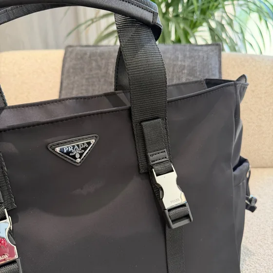 Prada Re-Naylon Tote çanta Siyah Tote çanta