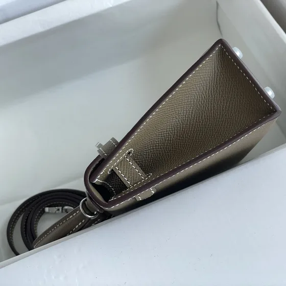 Hermes Mini Kelly Etoupe Üst sap