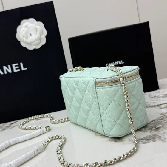Chanel Vanity Case Mint Xanh lá Vanity