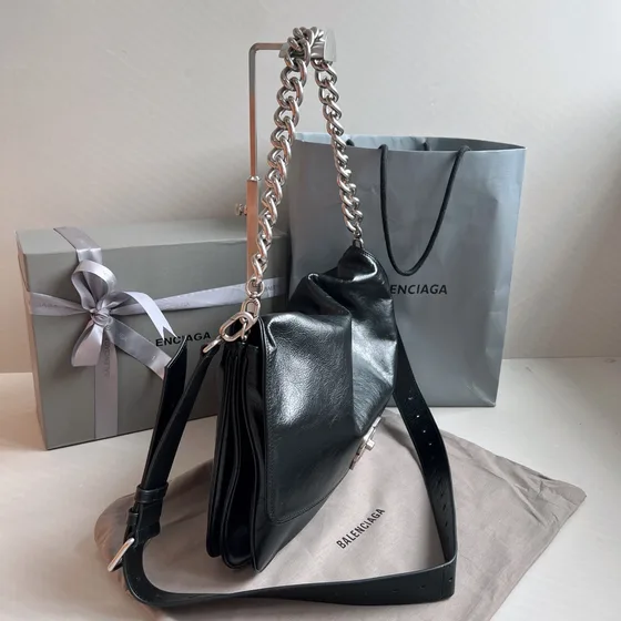 Balenciaga Bb Soft Large Sac à rabat Noir Sac épaule