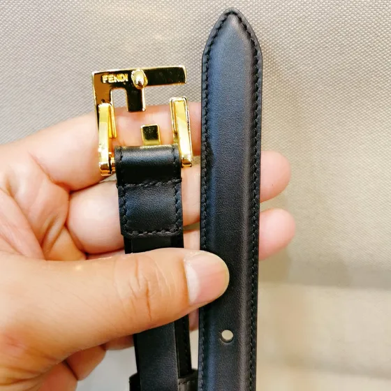 Fendi Ff Buckle Læder Belt Sort Belt Bag