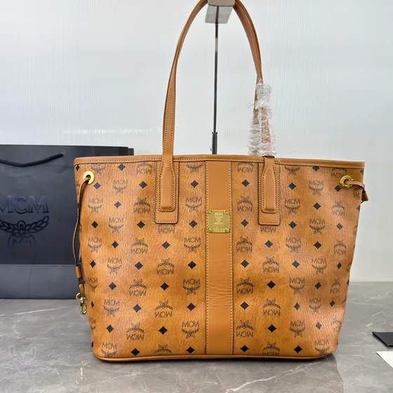 MCM Liz Reversible Shopper Tote Beige Shoppertasketur