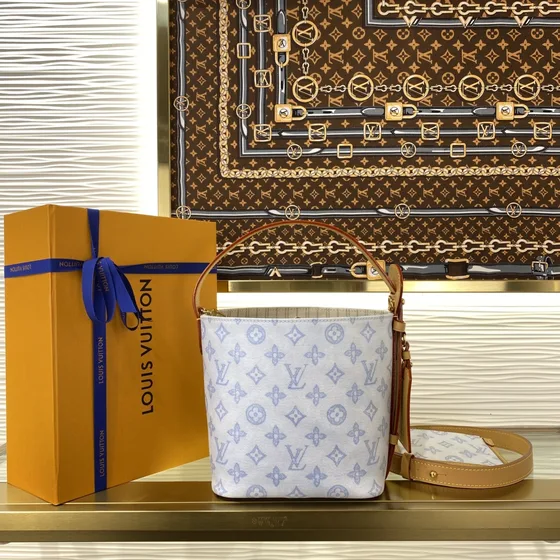 Louis Vuitton N ono White Shoulder Bag