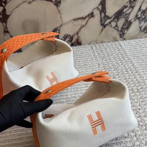 Hermes Bride-A-Brac Estuche Blanco/Naranja Estuche